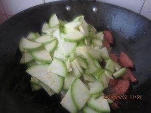 甜甜小白瓜怎么吃,探索甜甜小白瓜的多彩食法