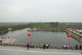 魏县水城广场吃瓜,夏日吃瓜盛宴，畅享清凉时光