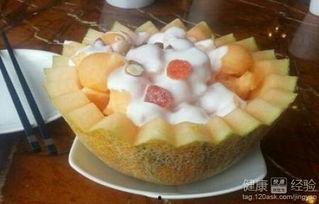 吃哈密瓜流血,揭秘吃哈密瓜为何会引发出血现象